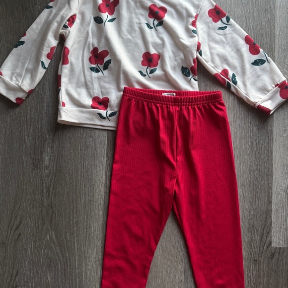 SHEIN Other - SHEIN Kids Floral Pajama Set - Red and Cream
